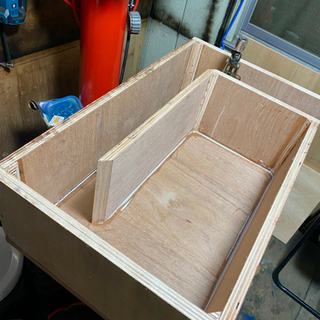 音圧！画像右側10インチ2発　定格1400W サブウーハーBOXセット　引き取り限定　画像左側も出品中！