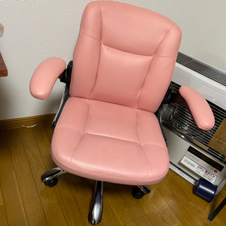 【ネット決済】10月中処分☆ピンクの椅子
