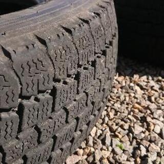 車のパーツ ☆冬間近！冬タイヤ 195/75/15 109/107LT 4本セット