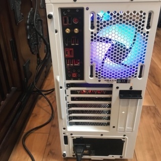 ゲーミングパソコン: Ryzen 7 3700X & RX5700XT
