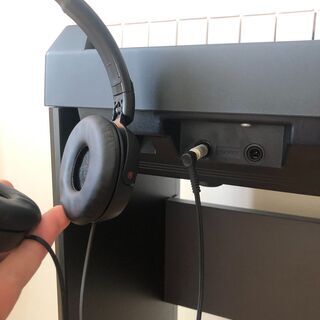 ヤマハのPー115のデジタルピアノとソニーヘッドホンとヤマハのFC4Aの