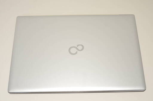 富士通　LIFEBOOK　ホワイトノート型パソコン PC　Windows 10 FUJITSU 富士通LIFEBOOKホワイトノート型パソコン PC