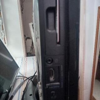 東芝 REGZA 32型2011年西別館に置いてます