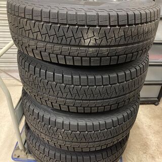 スタッドレスタイヤ、お売りします。