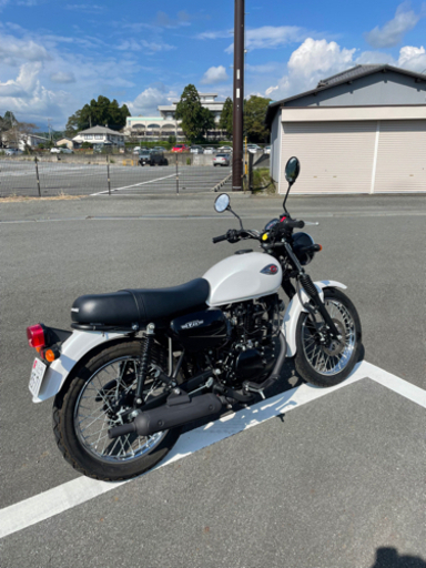 Kawasaki カワサキ　w175 新古車　ワンオーナー