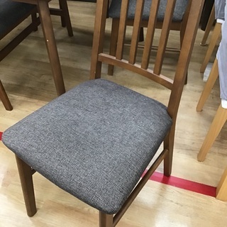 トレファク神戸新長田】落ち着いたカラーのダイニング4点セットです