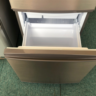 【リサイクルサービス八光　田上店　安心の3か月保証　配達設置ok】シャープ SHARP SJ-D14E-N [冷蔵庫 （137L・つけかえどっちもドア） 2ドア ブロンズ系]