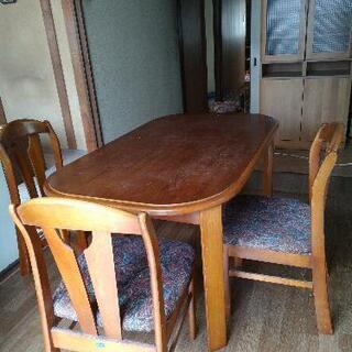 テーブルと椅子3客　無料　0円
