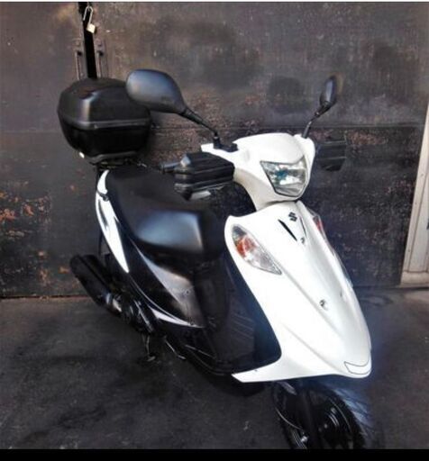 美車 SUZUKI アドレスV125 ホワイト セル始動 GIVI鍵付き ヘルメット付きすぐ乗り出せます