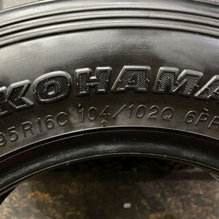 YOKOHAMA GEOLANDAR M/T+ ワイルドトラクション 195R16C 104/102Q 6PR 
