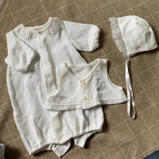 新生児セレモニードレス帽子ベスト退院の日の服カバーオール ゆき 筒井のベビー用品 ベビー服 の中古あげます 譲ります ジモティーで不用品の処分