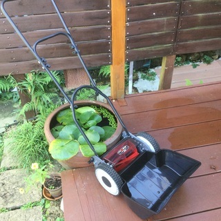 手動式芝刈り機