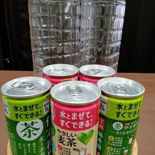 水とまぜて、すぐできる！伊右衛門お茶とやさしい麦茶