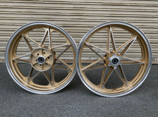 xjr400 4hm R キャストホイール　新品未使用