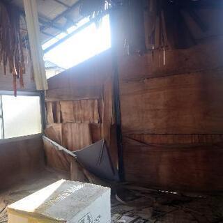 ボロボロプレハブ