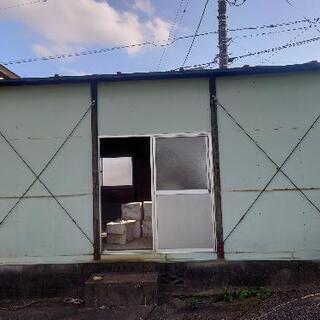 ボロボロプレハブ