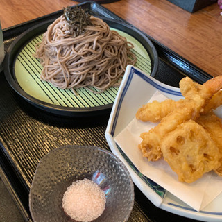 ランチスタッフ募集 週1でok 元気で明るい方大募集 賄い付き 給料手渡し ネイル自由 モリモリ 堺筋本町の飲食の無料求人広告 アルバイト バイト 募集情報 ジモティー