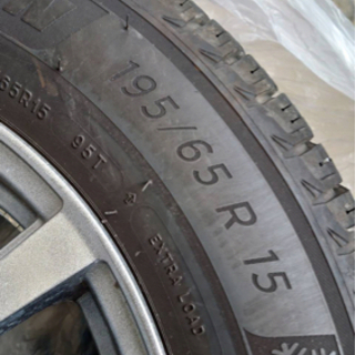 【決まりました】スタッドレスタイヤ　４本