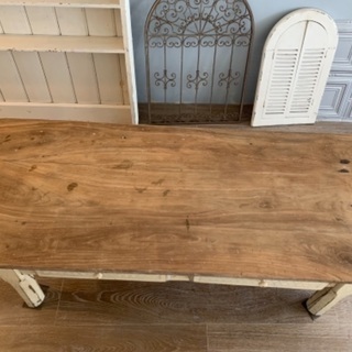 ベルギー製　アンティークペイントローテーブル