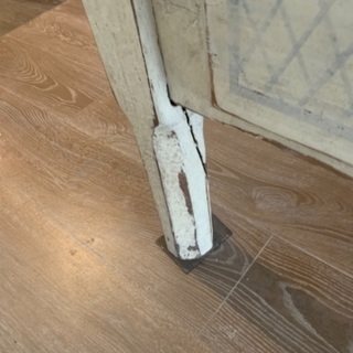 ベルギー製　アンティークペイントローテーブル