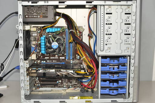 自作 超高速 ゲーミングPCWindows10+office 高性能i7-3770K GTX670 爆速新品SSD256GB+HDD2TB/メモリー8GB/USB3.0/DVDマルチ/便利ソフト 自作 超高速 ゲーミングPCWindows10+office 高性能i7-3770K GTX670