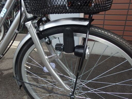 新品未使用　自転車通学、通勤にお勧め24インチ軽快車　シルバー