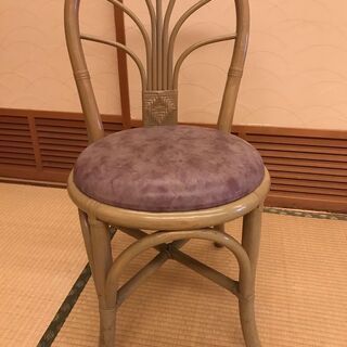 レストランで使われていた椅子