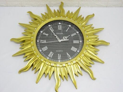 ss2898　未使用品　太陽の時計　ゴールド　大型　樹脂製　輸入雑貨　掛け時計　アナログ　連続秒針　金　Sun Clock 　　　　　　　彫刻　レリーフ　デザイン　オシャレ　インテリア