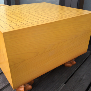 中古　碁盤　①　幅42.4　　奥行45.9　　高さ31.8    厚み23.3　 （ｃｍ）　ふた付き 中古 碁盤 ① 幅42.4 奥行45.9 高さ31.8 厚み23.3 （cm） ふた付き