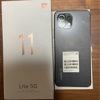 美品 Xiaomi Mi11 Lite 5G 本体 付属品全てあり ブラック 美品 Xiaomi Mi11 Lite 5G 本体 付属品全てあり ブラック