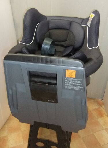 美品 コンビ チャイルドシート ネセルターンネクスト 360°ターン