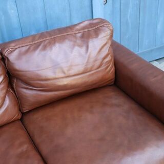 人気のunico(ウニコ)よりMOLN(モルン) レザー 2シーターソファーです