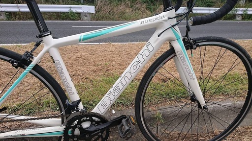 フルカーボン×105！ ビアンキ intrepida ロードバイク