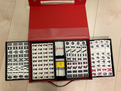 【美品】麻雀牌(点棒、起家マーク、サイコロつき)