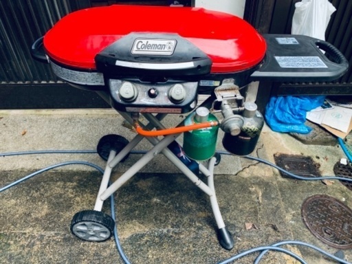 アメリカ本格ガスBBQ台　キャンプにぴったり　折りたたみ　移動楽々