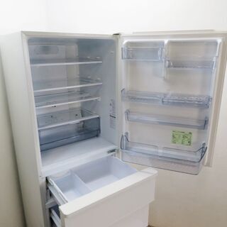 配達設置無料！2020年製 ホワイト 4ドア冷蔵庫 355L IL03
