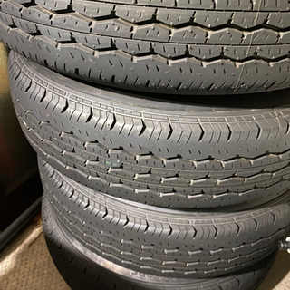 緊急値下げハイエース　タイヤホイールセット　新車外し