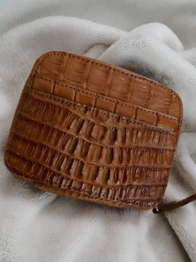 新品 未使用品 クロコダイル 財布 2つ折り 茶色 キャメル