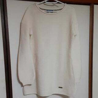 BURBERRY　クリーム色ニット