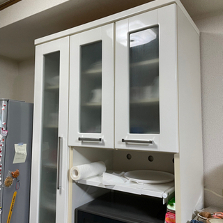 【ネット決済】白くて綺麗な食器棚✨