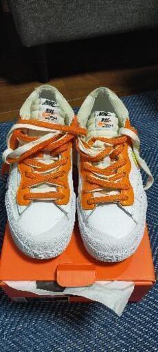 スニーカー NIKE SACAI BLAZER LOW MAGMA ORANGE
