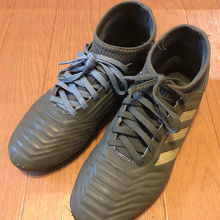 サッカートレーニングシューズ 22cm adidas PREDE...