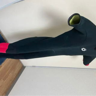 ビーウェットスーツ シーガル　2ミリ