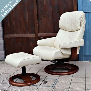 北欧ノルウェーのメーカーHjellegjerde(イエリアーダ) SCANSITシリーズ 本革リクライニングチェア&オットマンです。上質なレザーと北欧スタイルのデザインがモダンなパーソナルチェアです。BI406