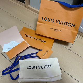 LOUIS VUITION 箱　メッセージカード、その他