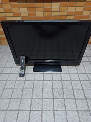 ★交渉OK★軽自動車運搬OK★東芝★ハイビジョン液晶TV★32型ハイビジョン液晶TV★超、軽量10キロ(台座含む) ★先着順でなく 合流日時最優先★詳細＝掲載画像参照★高性能★説明済、記載文面に対しての重複質問=NGでお願いします。★逆光画像★動作品★清掃、除菌済★完全ジャンク扱い★当方、パソコン作成投稿の為、スマホ、タブレット閲覧時＝説明文面文字ズレ発生時＝ご了承ください。★返品不可★お返事は可能な限り迅速にさせて頂きます