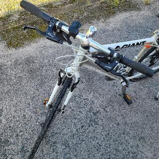 giant 　escape  エスケープ　クロスバイク