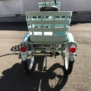 値下げ ブリヂストンフロンティアラクットワゴン電動アシスト三輪車の 