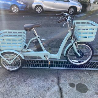 【超美品 ブリヂストン 電動アシスト3輪自転車 フロンティア ラクットワゴン 前20型/後16型 内装3段変速 P.Xミスティミント　乗車3回程】