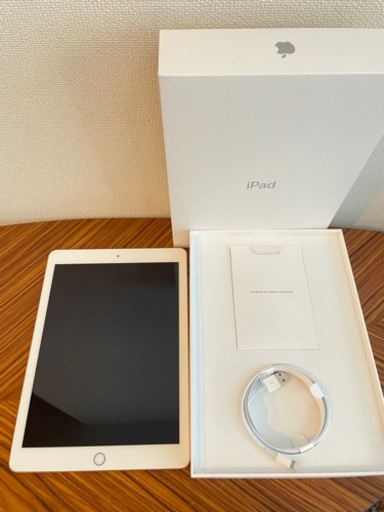 極美品　iPad 6世代 32GB ゴールド　WiFi